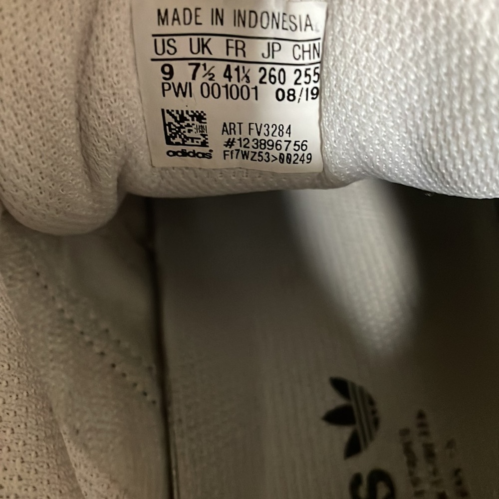•SUPERSTAR ADIDAS• - Picture 10 of 11